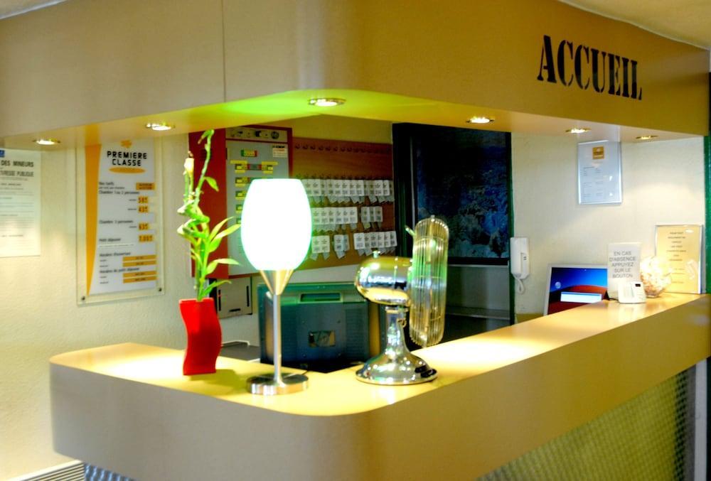 Ibis Budget Chilly-Mazarin Les Champarts Екстериор снимка