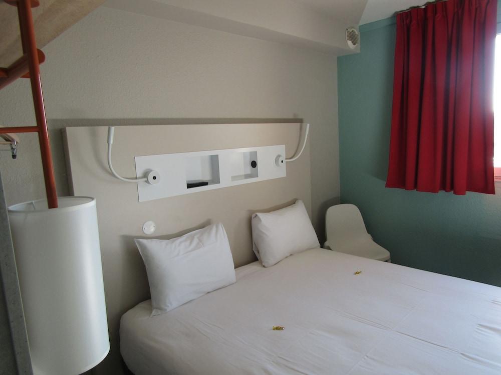 Ibis Budget Chilly-Mazarin Les Champarts Екстериор снимка